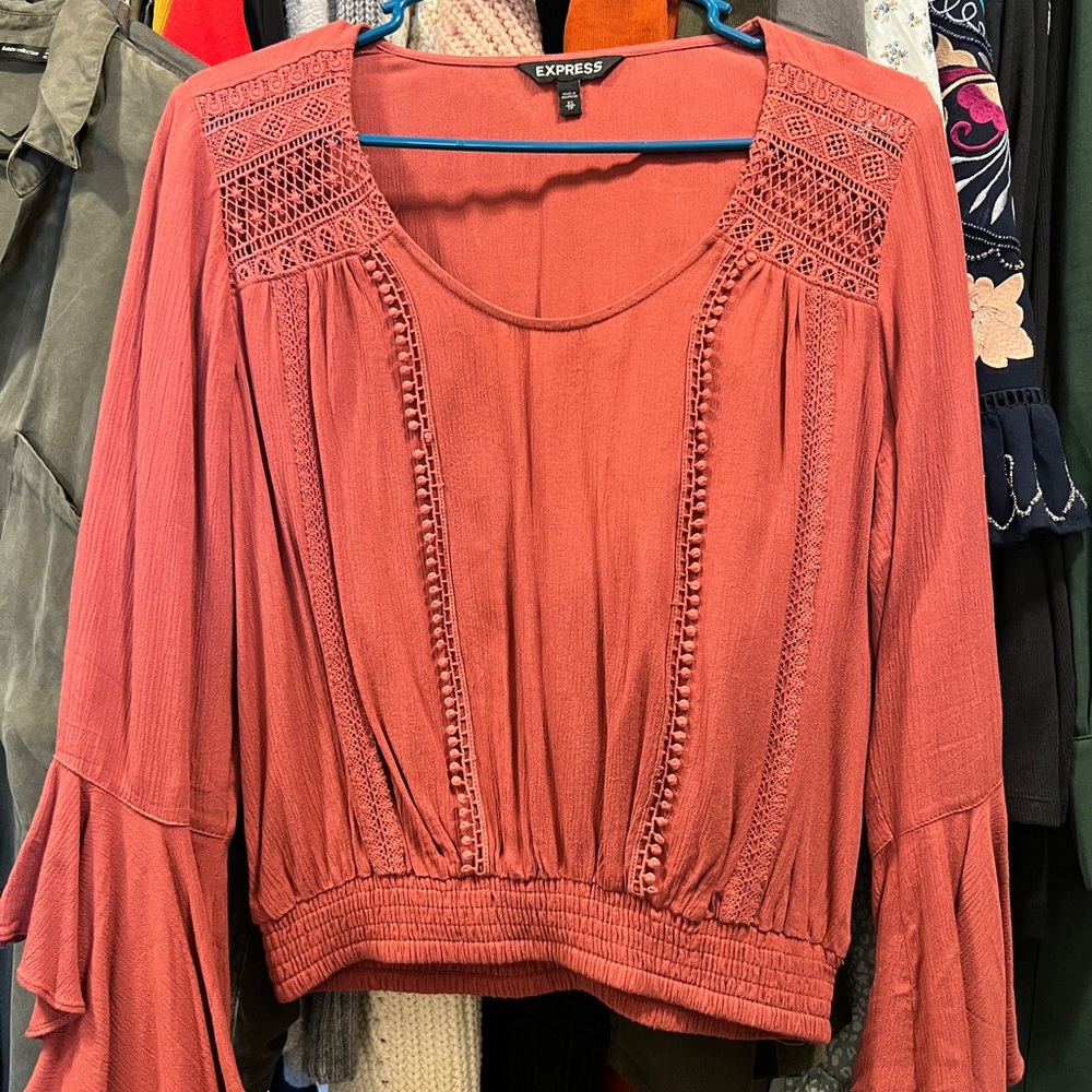 Bell sleeve expresss shirt - rust color - XS